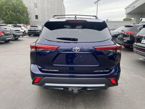 2022 Toyota Highlander Limited