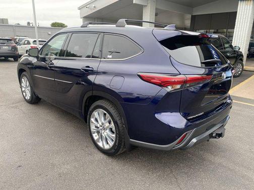 2022 Toyota Highlander Limited