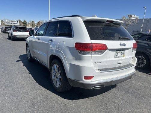 Photo 2 of 8 of 2014 Jeep Grand Cherokee Summit