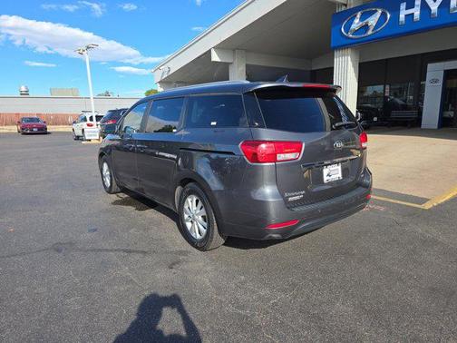 2016 Kia Sedona LX