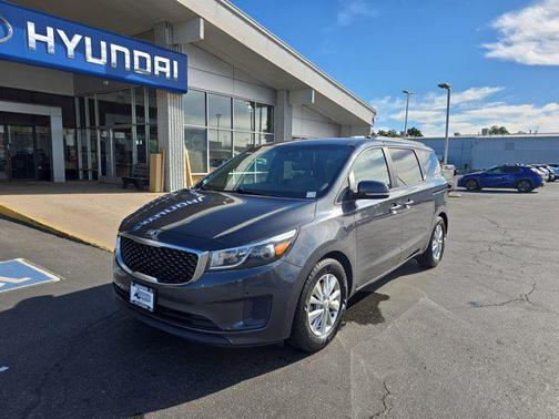 2016 Kia Sedona LX