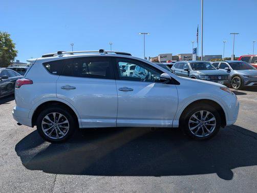 2017 Toyota RAV4 Platinum