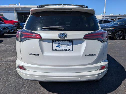 2017 Toyota RAV4 Platinum