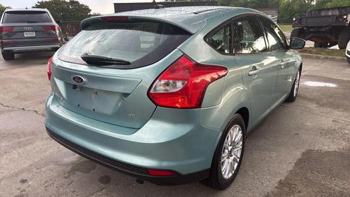 Blue 2012 Ford Focus SE