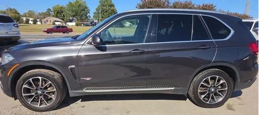 darkgrey 2016 BMW X5 xDrive50i
