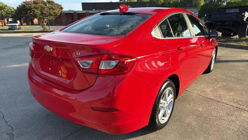 Red 2017 Chevrolet Cruze LT