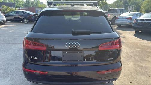 Mythos Black Metallic 2020 Audi Q5 45 Premium Plus