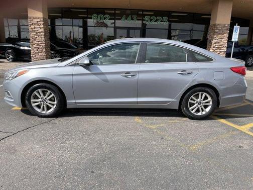 2016 Hyundai SONATA SE