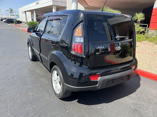 2011 Kia Soul +