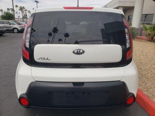 2016 Kia Soul Base