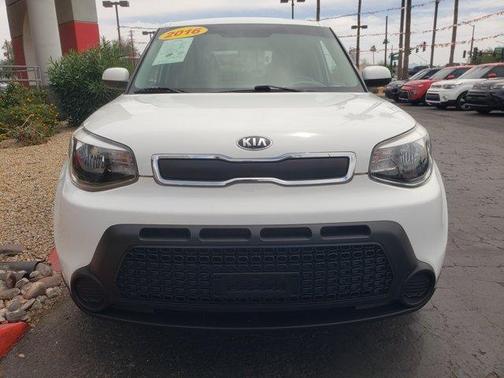2016 Kia Soul Base