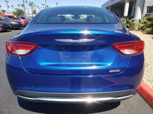 2016 Chrysler 200 Limited