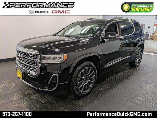 2023 GMC Acadia Denali