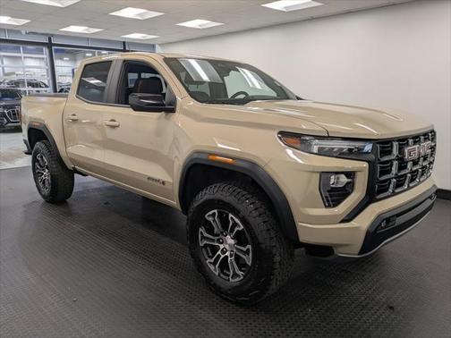 2023 GMC Canyon Base