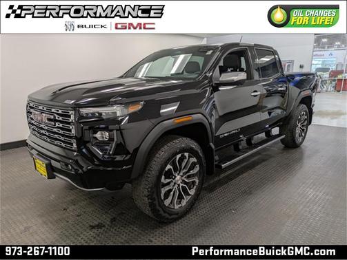 2024 GMC Canyon Denali