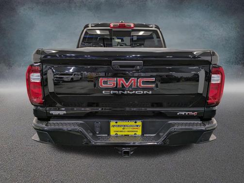 2025 GMC Canyon AT4