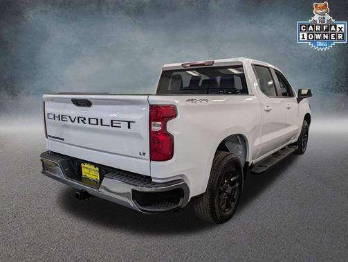 Summit White 2024 Chevrolet Silverado 1500 LT