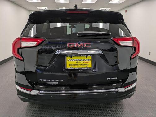 2022 GMC Terrain Denali