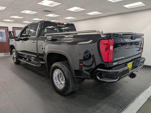 2024 Chevrolet Silverado 3500 High Country