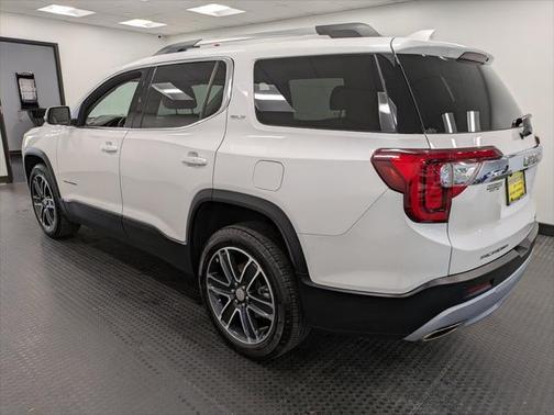 2023 GMC Acadia AWD SLT