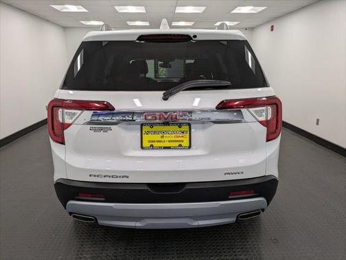2023 GMC Acadia AWD SLT