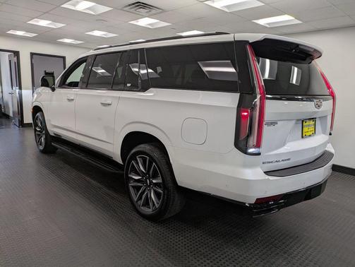 2024 Cadillac Escalade ESV Sport