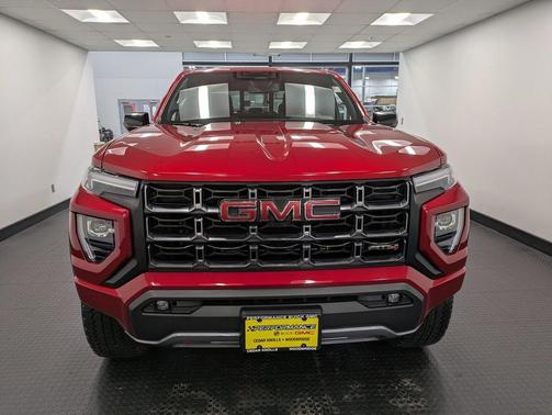 2024 GMC Canyon AT4