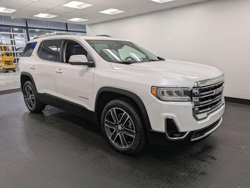 2023 GMC Acadia AWD SLT