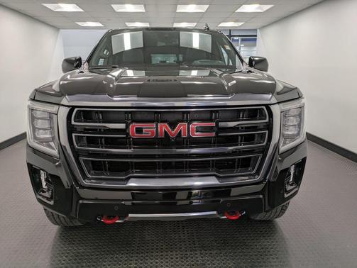 2024 GMC Yukon 4WD AT4