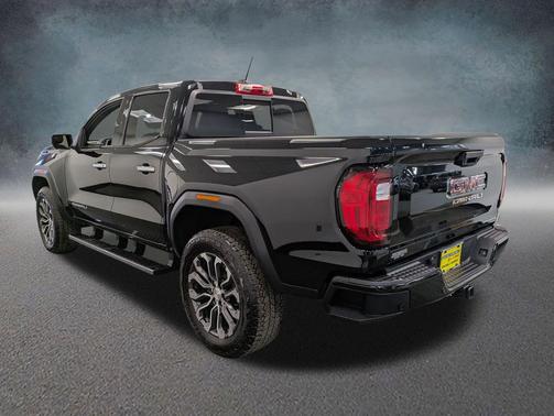 Onyx Black 2025 GMC Canyon Denali