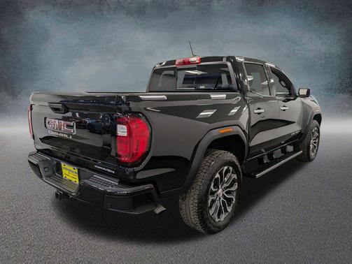 Onyx Black 2025 GMC Canyon Denali