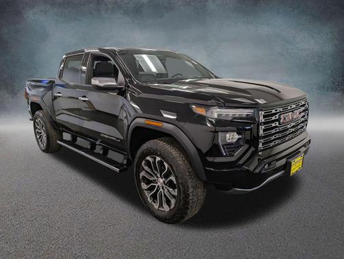 Onyx Black 2025 GMC Canyon Denali