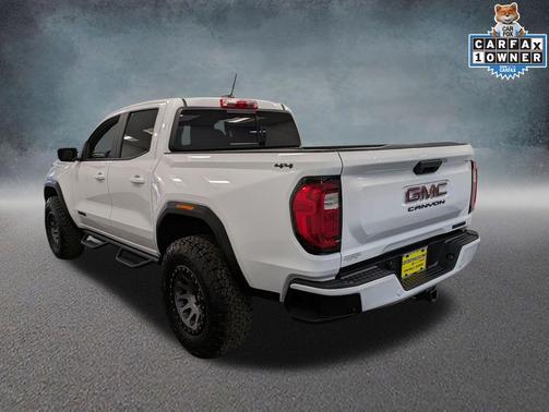 Summit White 2023 GMC Canyon Elevation