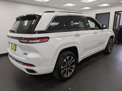2023 Jeep Grand Cherokee Overland