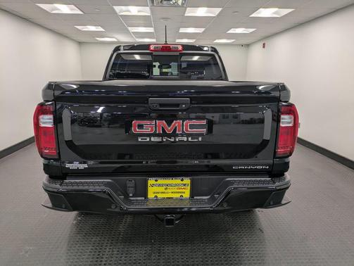 2024 GMC Canyon Denali