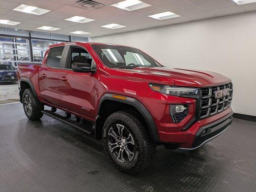 2023 GMC Canyon AT4