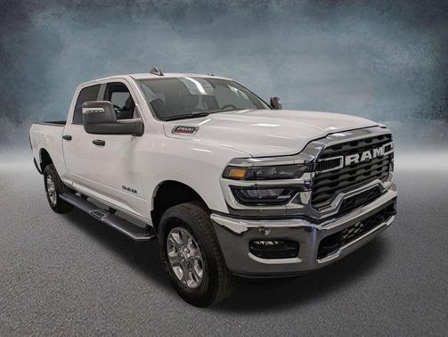 Bright White Clearcoat 2025 RAM 2500 Big Horn Crew Cab 4x4 6'4' Box