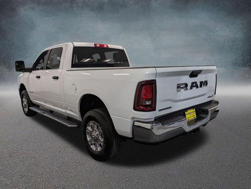 Bright White Clearcoat 2025 RAM 2500 Big Horn Crew Cab 4x4 6'4' Box