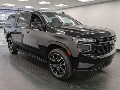 2023 Chevrolet Suburban RST