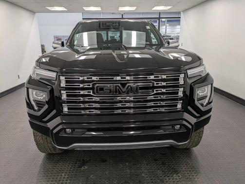 2023 GMC Canyon Denali
