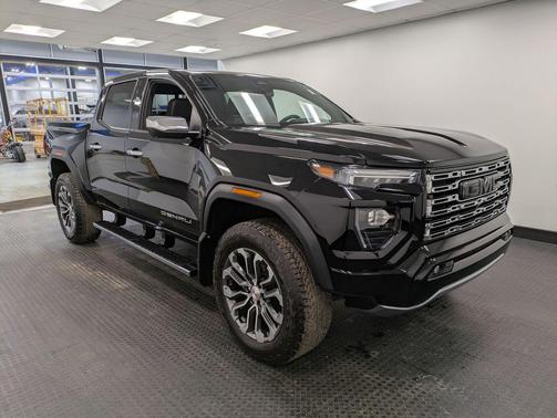 2023 GMC Canyon Denali
