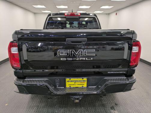 2023 GMC Canyon Denali