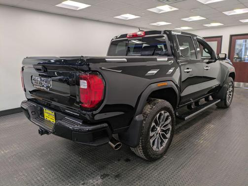 2023 GMC Canyon Denali