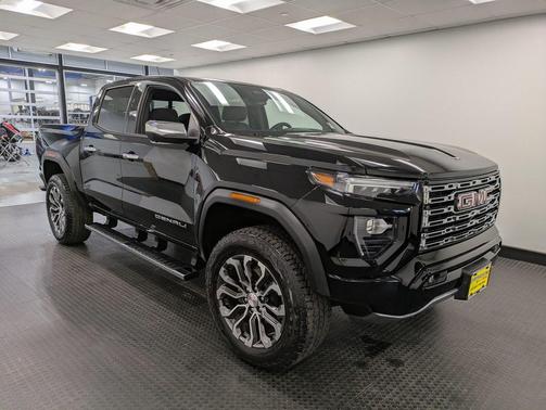 2024 GMC Canyon Denali