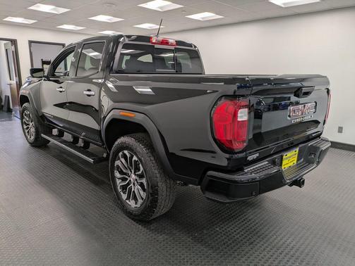 2024 GMC Canyon Denali