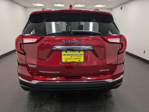 2022 GMC Terrain AWD AT4