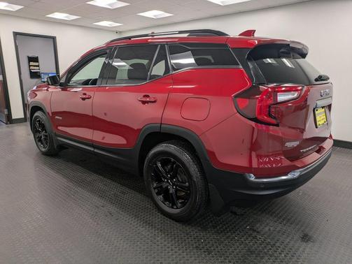 2022 GMC Terrain AWD AT4