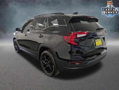 Ebony Twilight Metallic 2023 GMC Terrain SLT