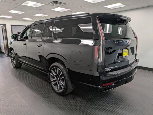 2023 Cadillac Escalade ESV Sport Platinum