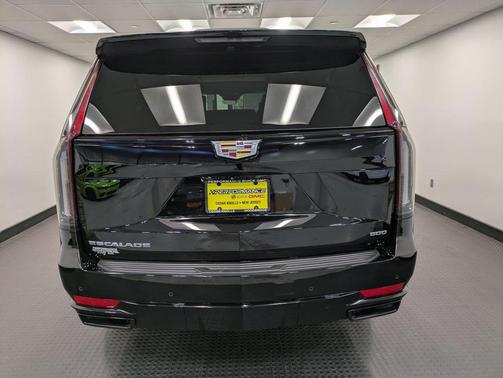 2023 Cadillac Escalade ESV Sport Platinum